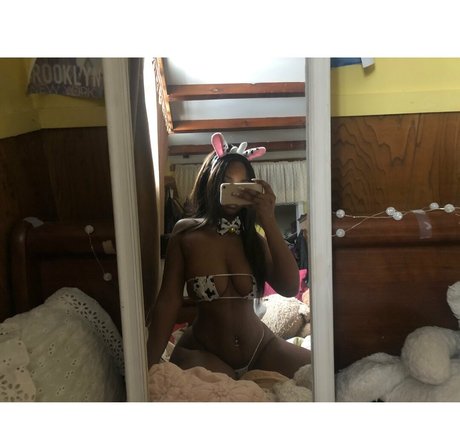 pinkbambii star exclusive img