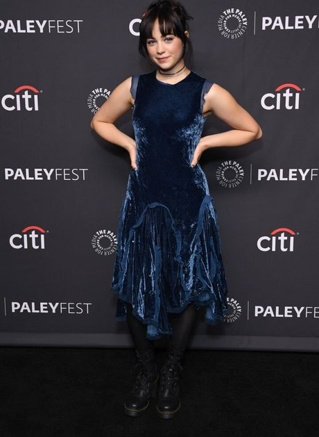 Mary Mouser best actress photos