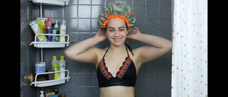 Mary Mouser star nice picture