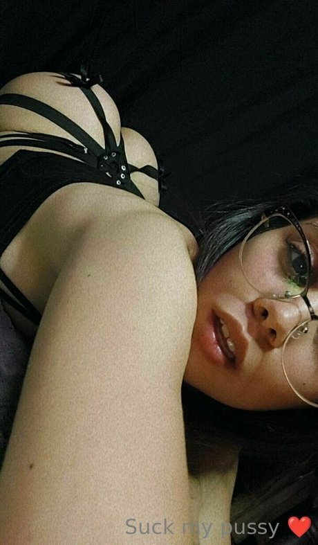 queenvcsext nude star image