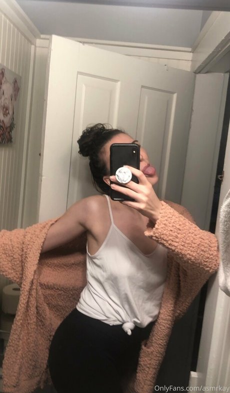 asmrkay pretty model picture