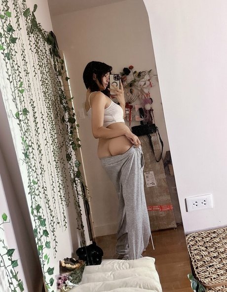 Emiliabear sex pornstar pictures