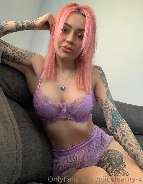 niicoleamy x model best img
