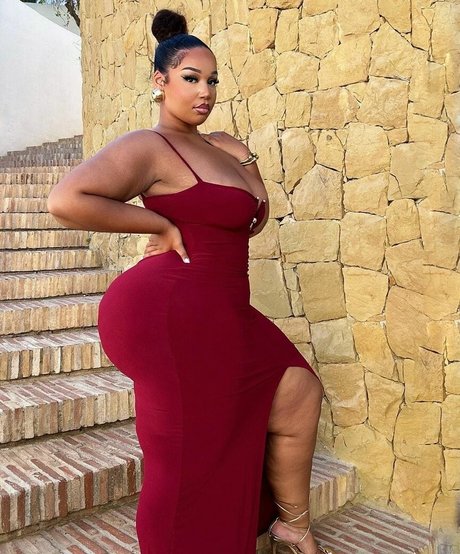 MissAssi sex star image