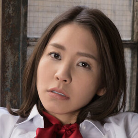 Yui Natsuki model pretty pictures
