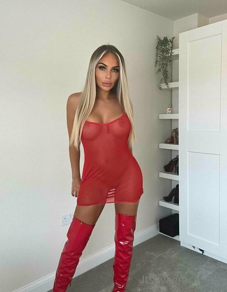 itsavagrace model nudes archive