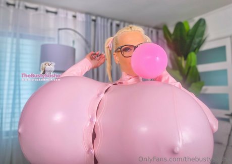 thebustysasha pornstar sexy pic