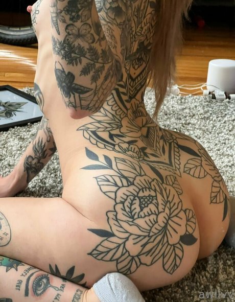 Awlivv pornographic model photos