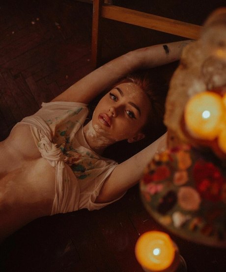 PrincessYana star naked image