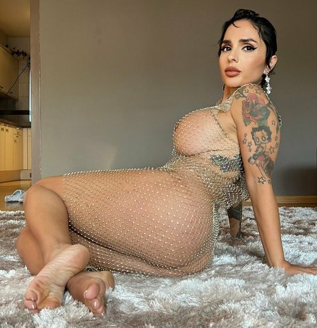 xomisscleo best model pics