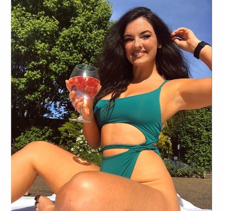 Charlotte Craig pornstar hot photos