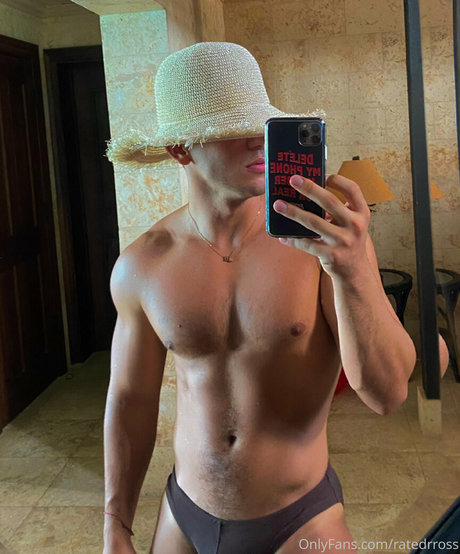 ratedrross top profile image