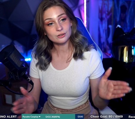 shemale fucks girl onlyfans nudes images