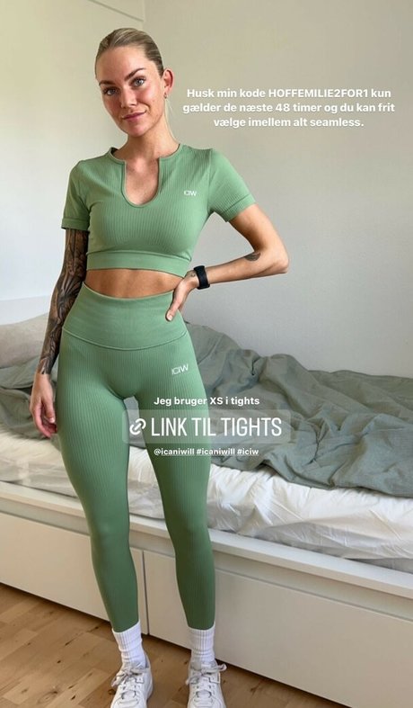 Emilie Hoffman pornstar top photo