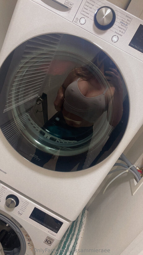 Itssammieraee sexy model pictures