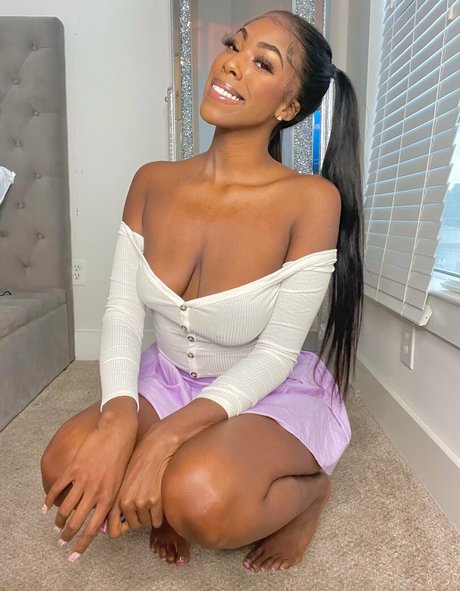 babygirlnaomii pretty model archive