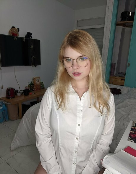 rosie wettie star nude gallery