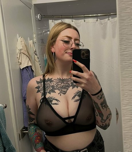 rippingthroughflesh exclusive pornstar pics