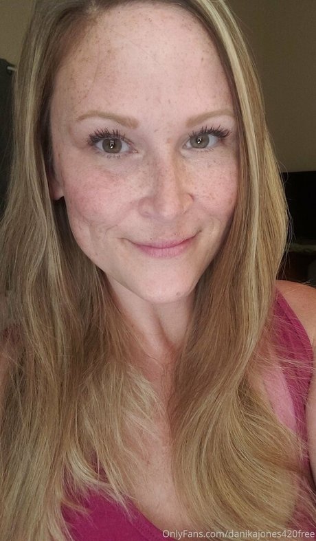 danikajones420free model sex pic