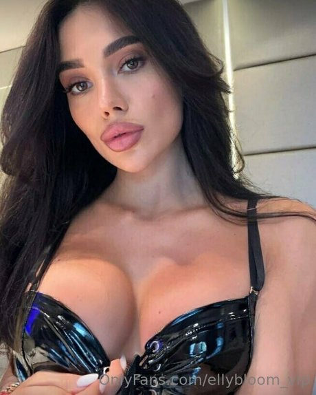 mature squirt onlyfans free images