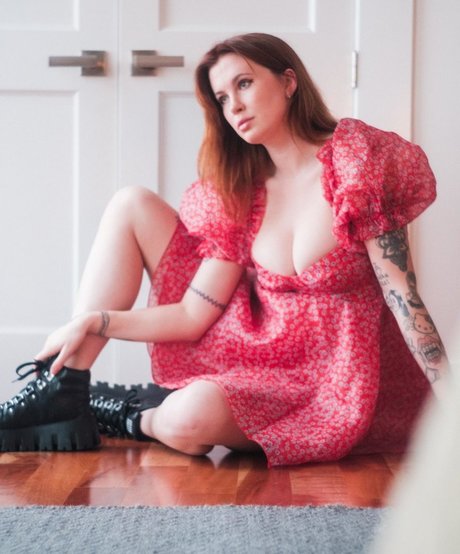 Ireland Baldwin beautiful actress picture