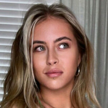 Chantelle Warnock xxx star photo
