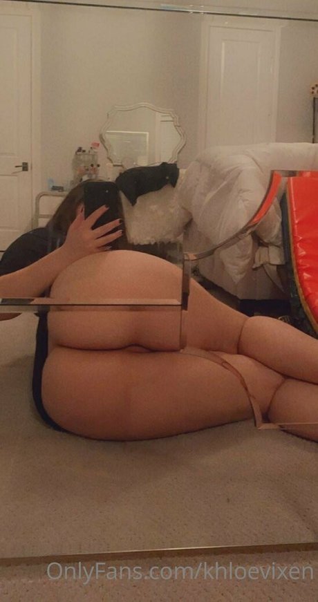 khloekellyxo naked star photo