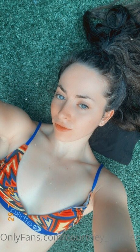 Courtney Sanderson beautiful actress photos