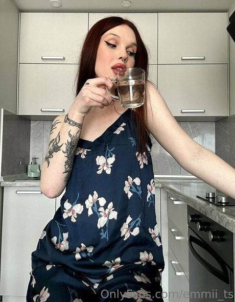 emmii ts nude pornstar images