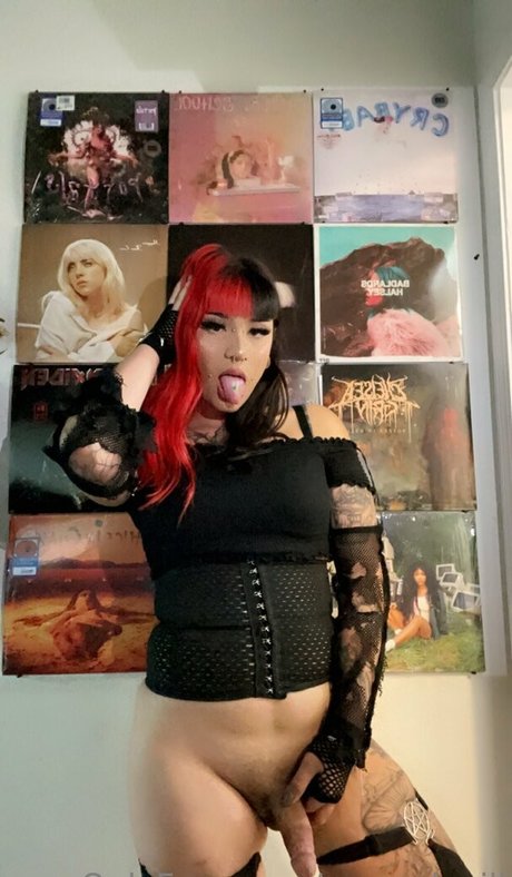 saucydevill top pornstar photos