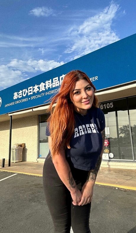 Ashlynn Arias sex pornstar photos