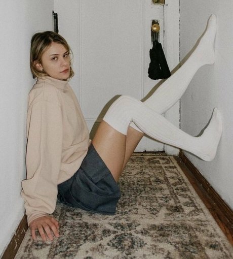 Dasha Nekrasova best actress photo