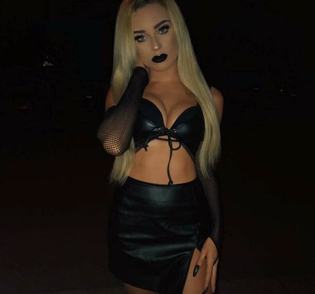 shemale fucks girl onlyfans free porn archive