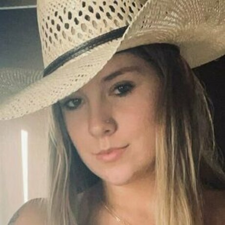 elewis9212 pornstar best pic