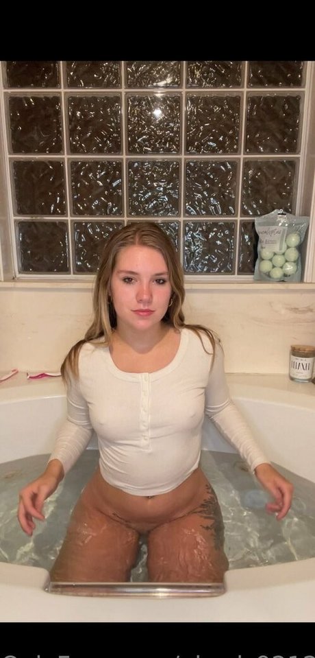 elewis9212 pornstar exclusive pic