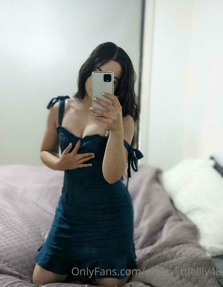 prettylittlelily48 xxx model pics
