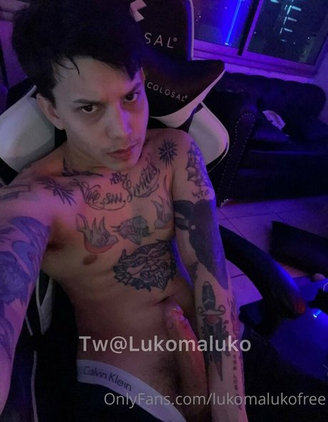 lukomalukofree high quality pornstar pictures
