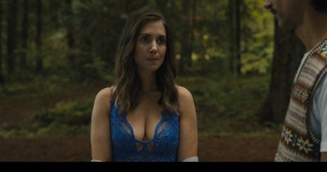 Alison Brie art model picture