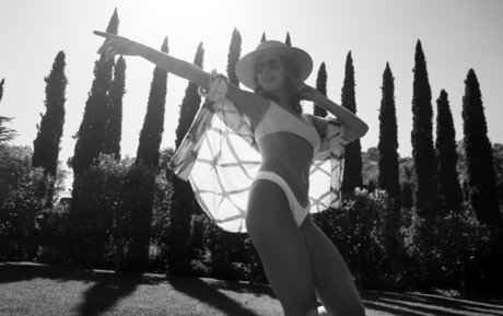 Alison Brie hd star picture
