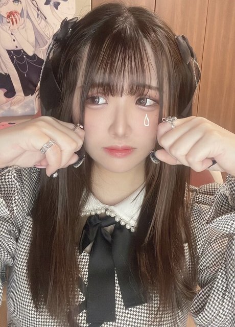 Yui Hiiragi naked pornstar archive