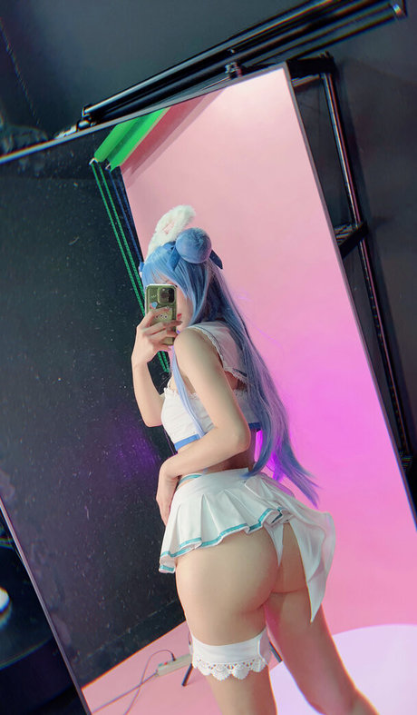 Tako Chan hot pornstar photos