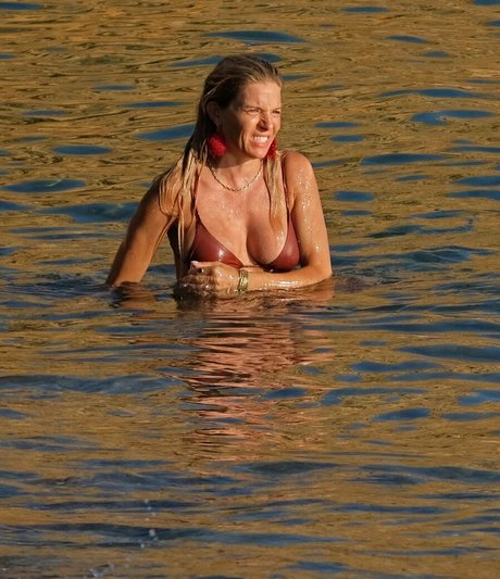 Sienna Miller pornstar naked pic