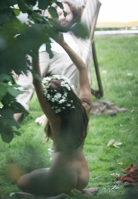 Sienna Miller nude pornstar pics