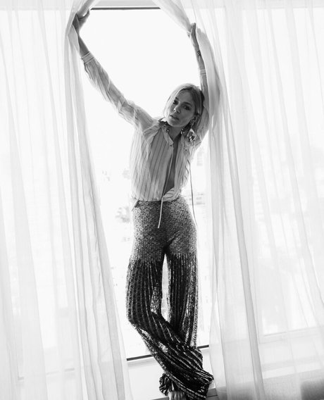 Sienna Miller naked star images