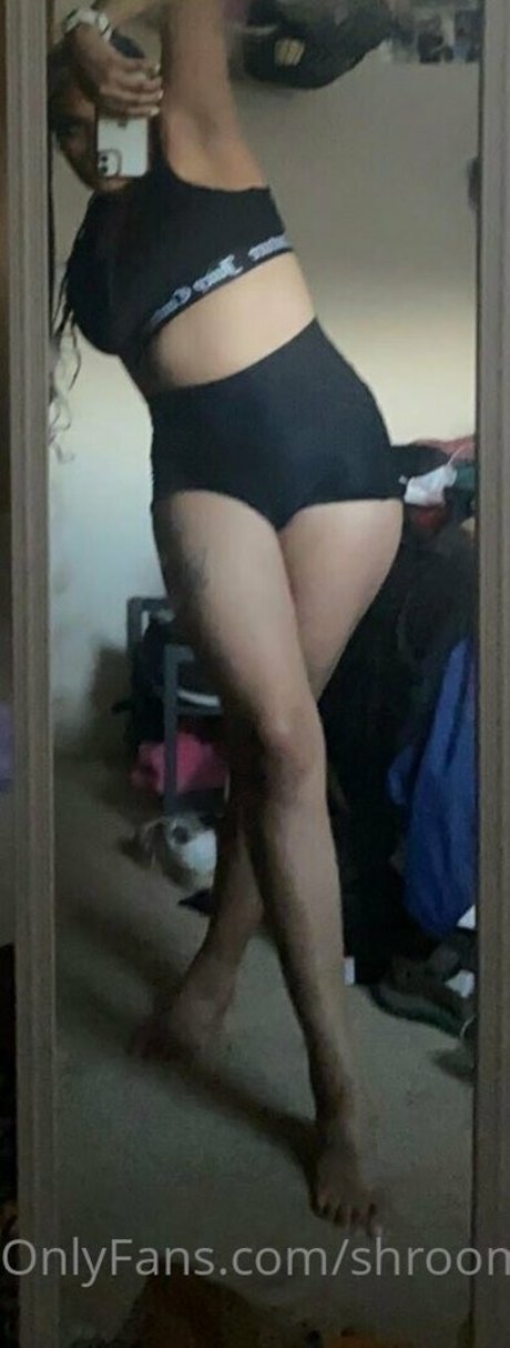 shroomiebabiuncensored exclusive model pics