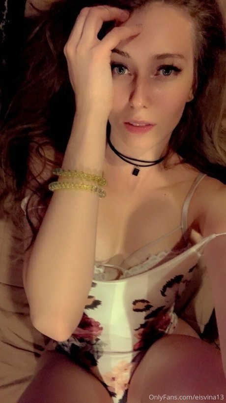 Moongirlbabyy nudes actress archive