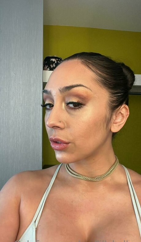 Lilly Hall pornstar sexy pics
