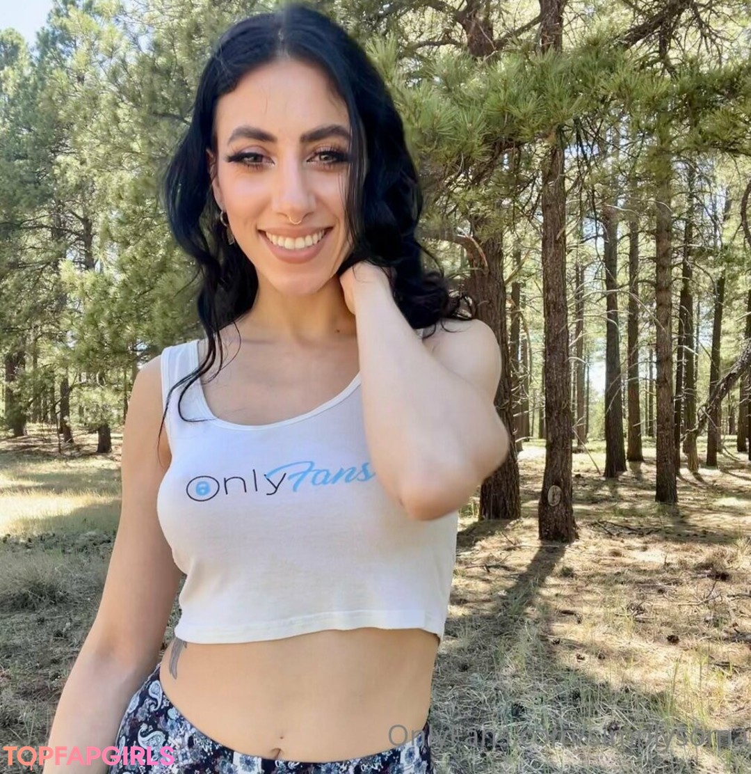 Simplysoma pretty pornstar picture