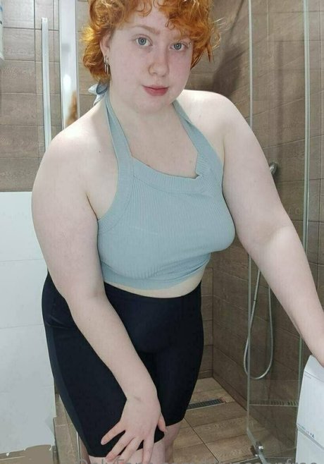 lillyoceanfree model hot pic