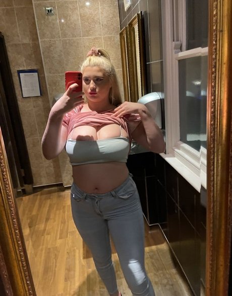 shiofficialxox top profile image